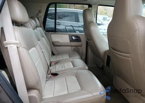 2006 Ford Expedition Eddie Bauer z USA, uszkodzony, nr VIN 1FMFU18556LA95842